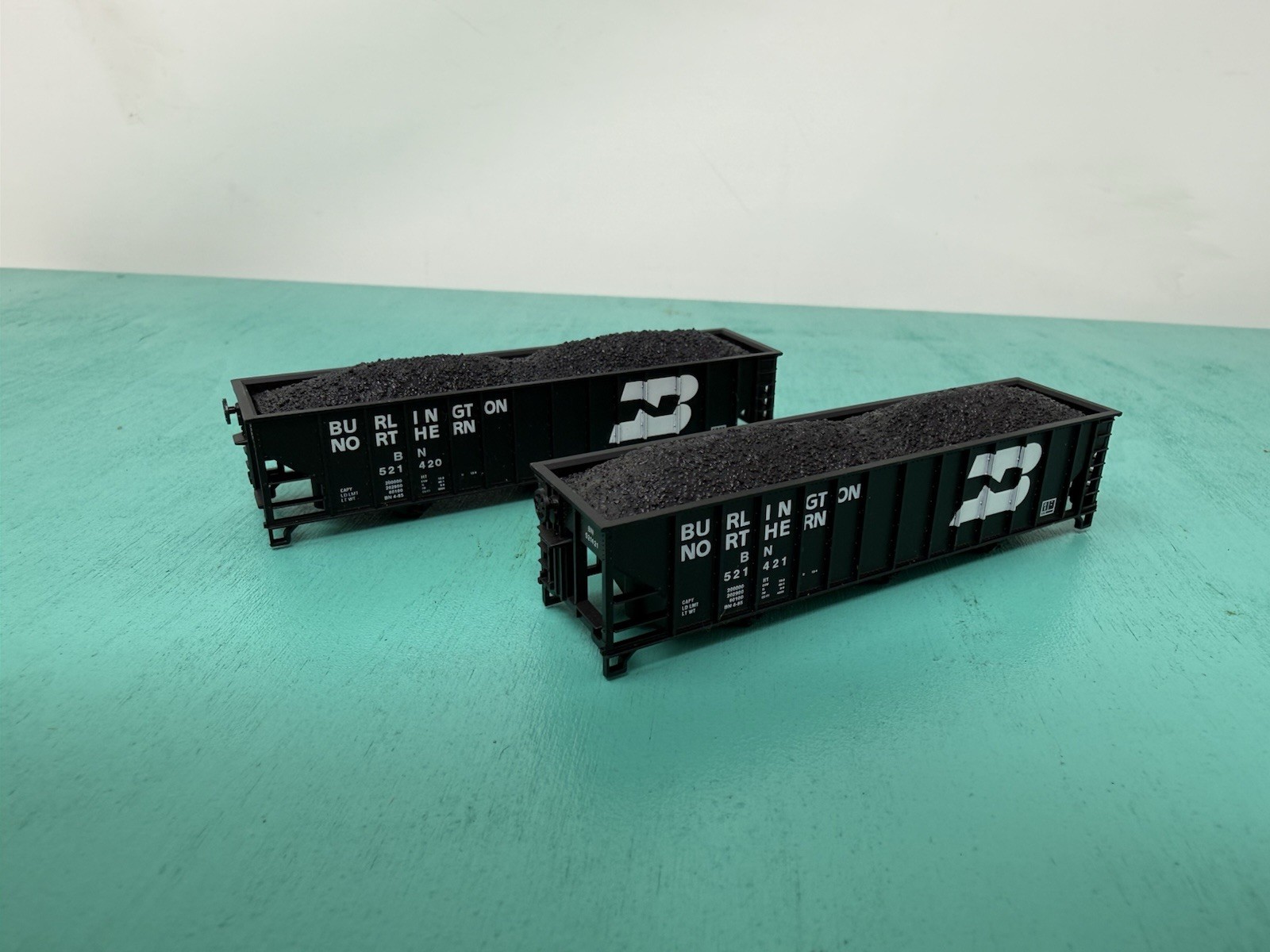 Atlas N – TM 90 Ton Hopper – No Trucks/Package – BN Type 3 Set Of 2