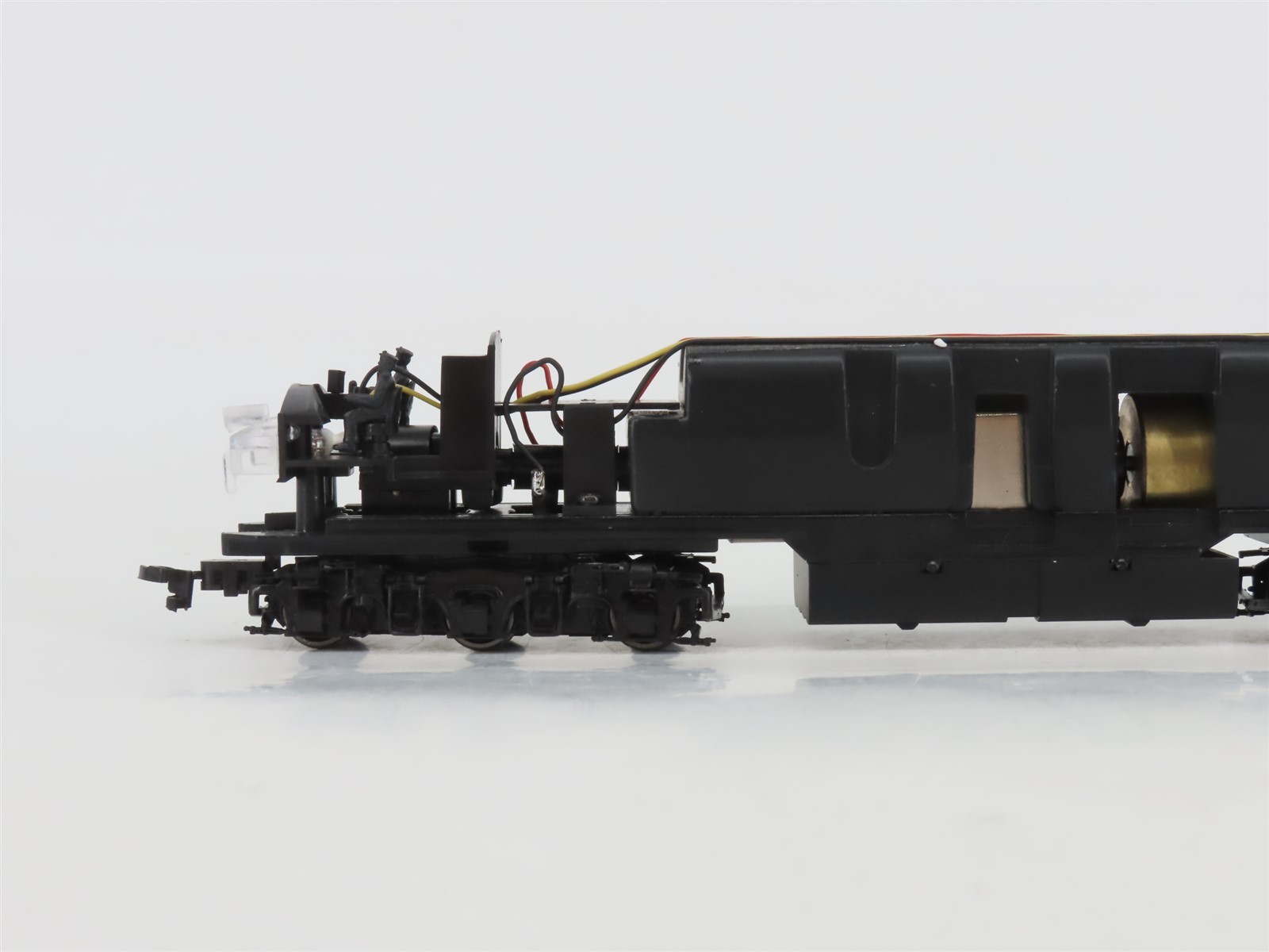 HO Scale Proto 2000 21072 Undecorated EMD E7A Diesel Locomotive – DCC Ready