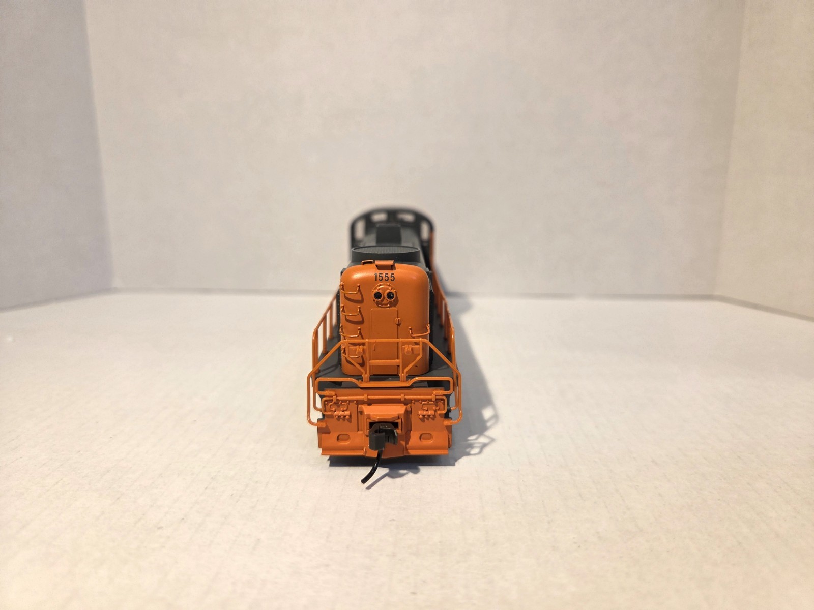 Atlas Classic HO Scale RS-3 Long Island #1555 Item 8350 w/ Box