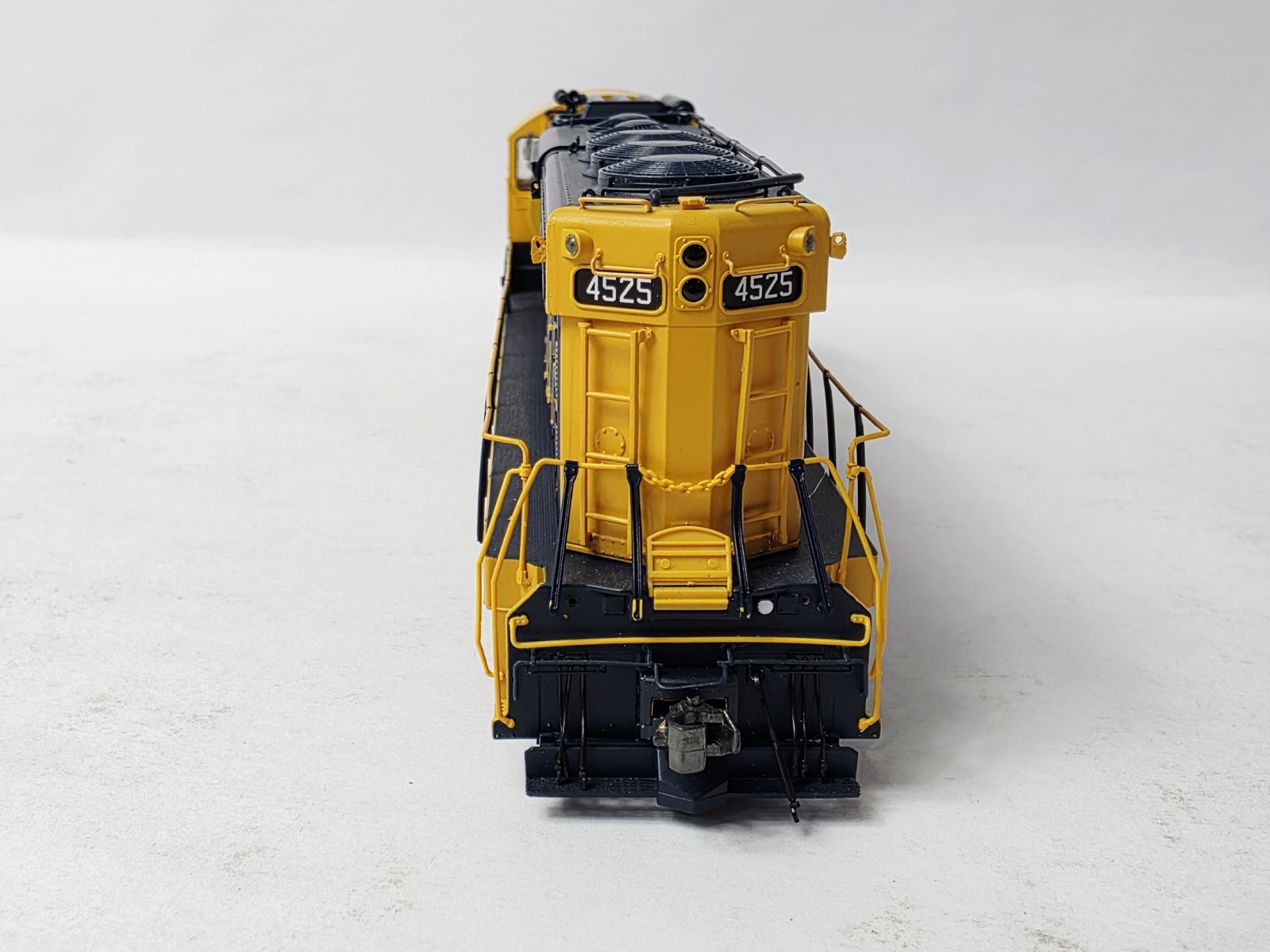 ATLAS GOLD SANTA FE LOCOMOTIVE #4525 W/ SOUND IN BOX VERY NICE LOT 11