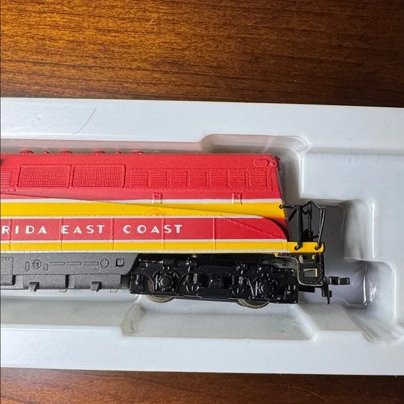 AHM Florida East Coast HO Scale Diesel Train Locomotive (New)