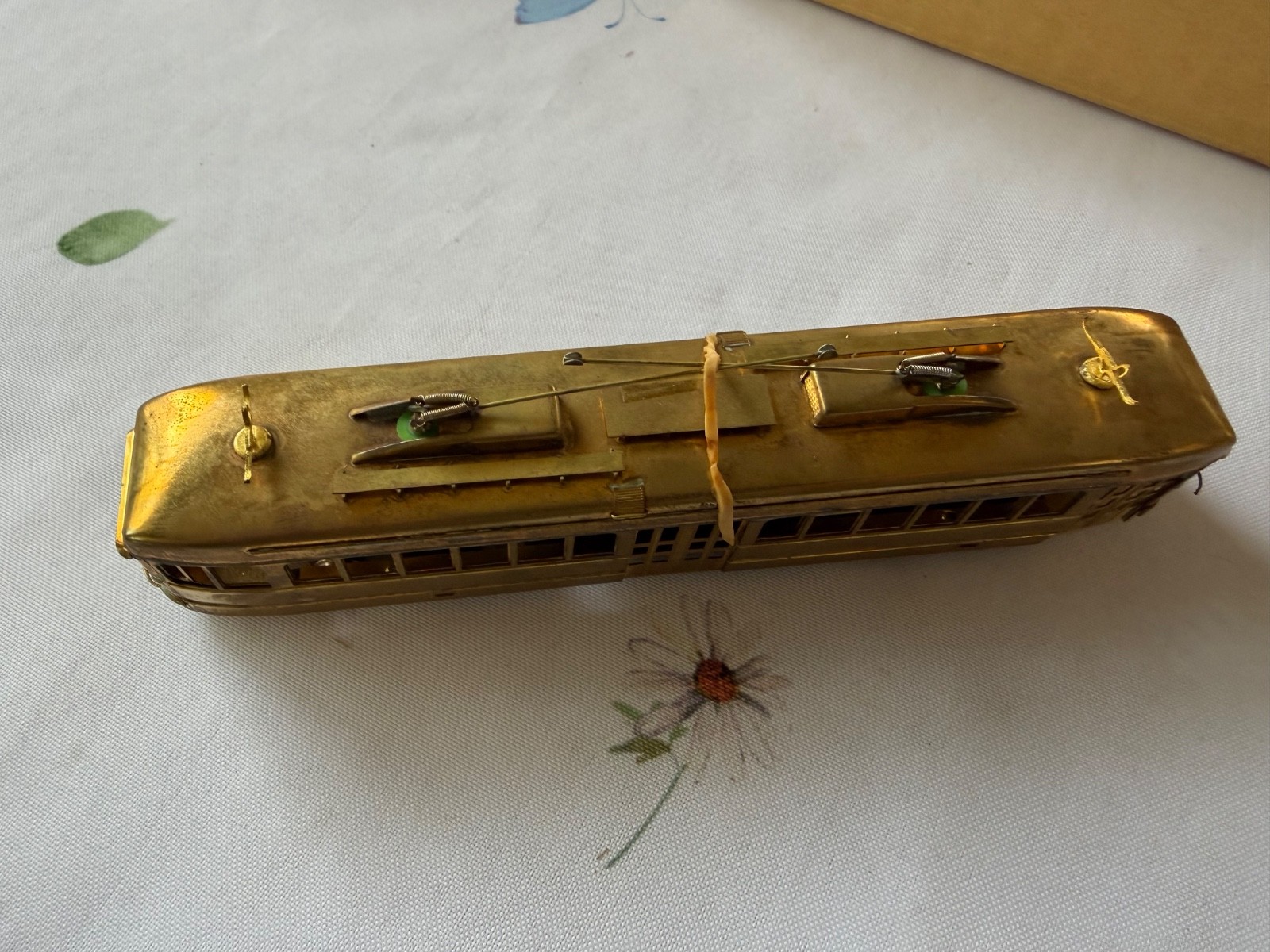HO SUYDAM #5001 PACIFIC ELECTRIC DOUBLE-END “P.C.C.” STREETCAR ( POWERED)