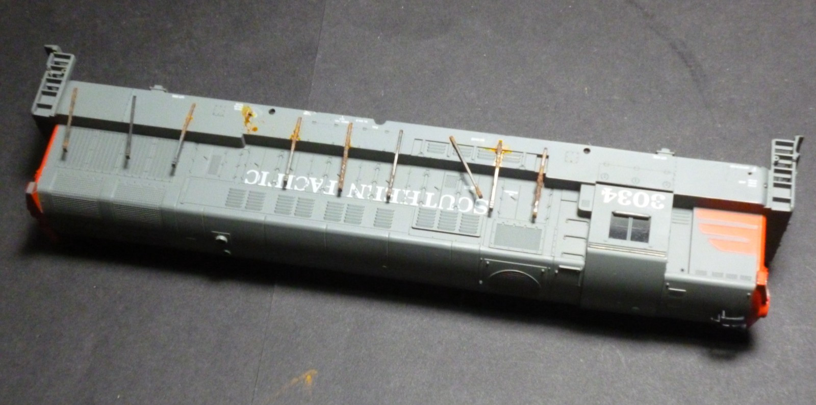 Ho Athearn Diesel locomotive shell FM Trainmaster shell Southern Pacific