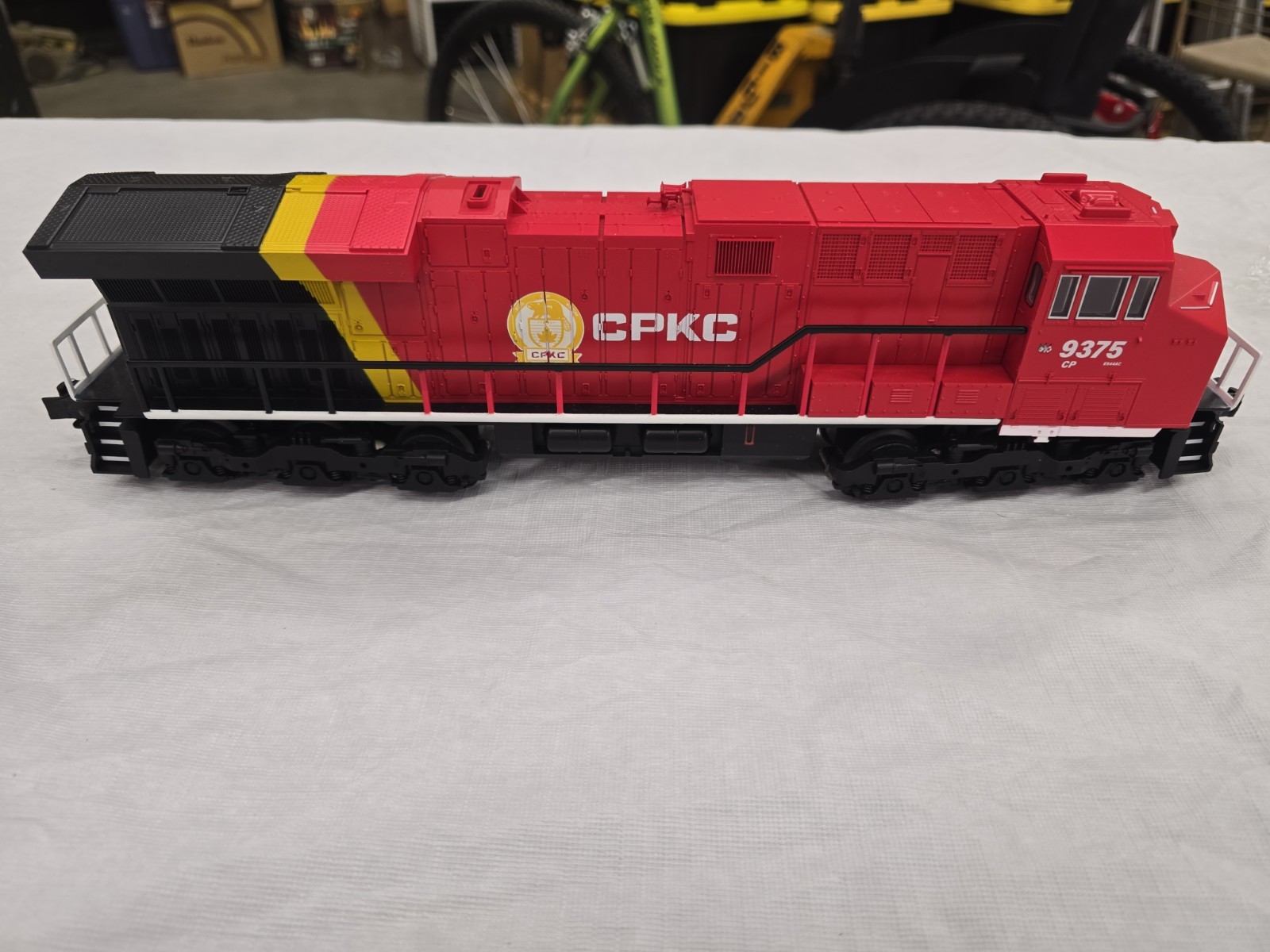 LIONEL LIONCHIEF 5.0 CPKC ET44 #9375 DIESEL LOCOMOTIVE Tested
