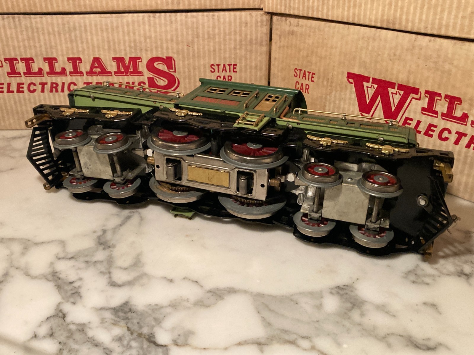1970s Lionel 381E Bild A Loco with Williams Train State Cars Standard Gauge