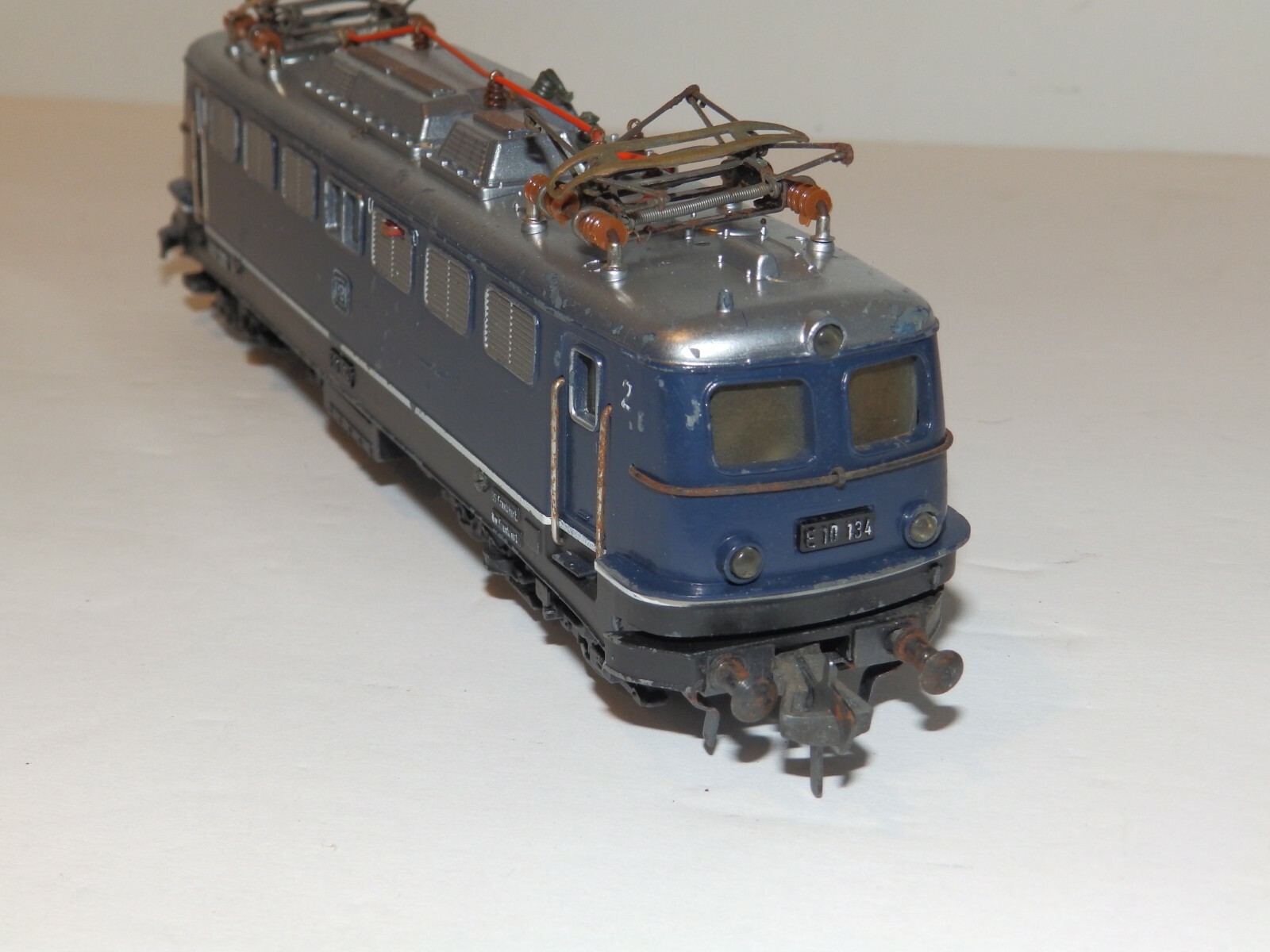 FLEISCHMANN HO SCALE E10134 DB ELECTRIC LOCOMOTIVE DIE CAST METAL