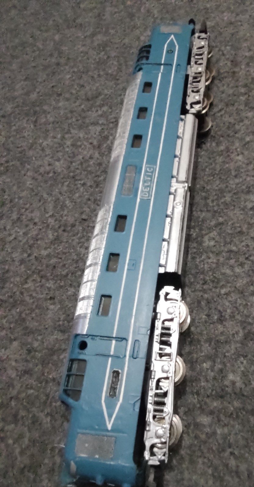 Vintage LIMA Italy Class 55 “DELTIC” Diesel Locomotive – Blue Livery – HO/OO Gau