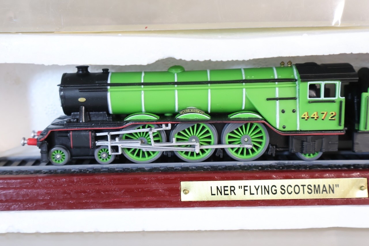 ATLAS EDITIONS LNER 4-6-2 CLASS A3 LOCOMOTIVE 4472 FLYING SCOTSMAN MODEL op