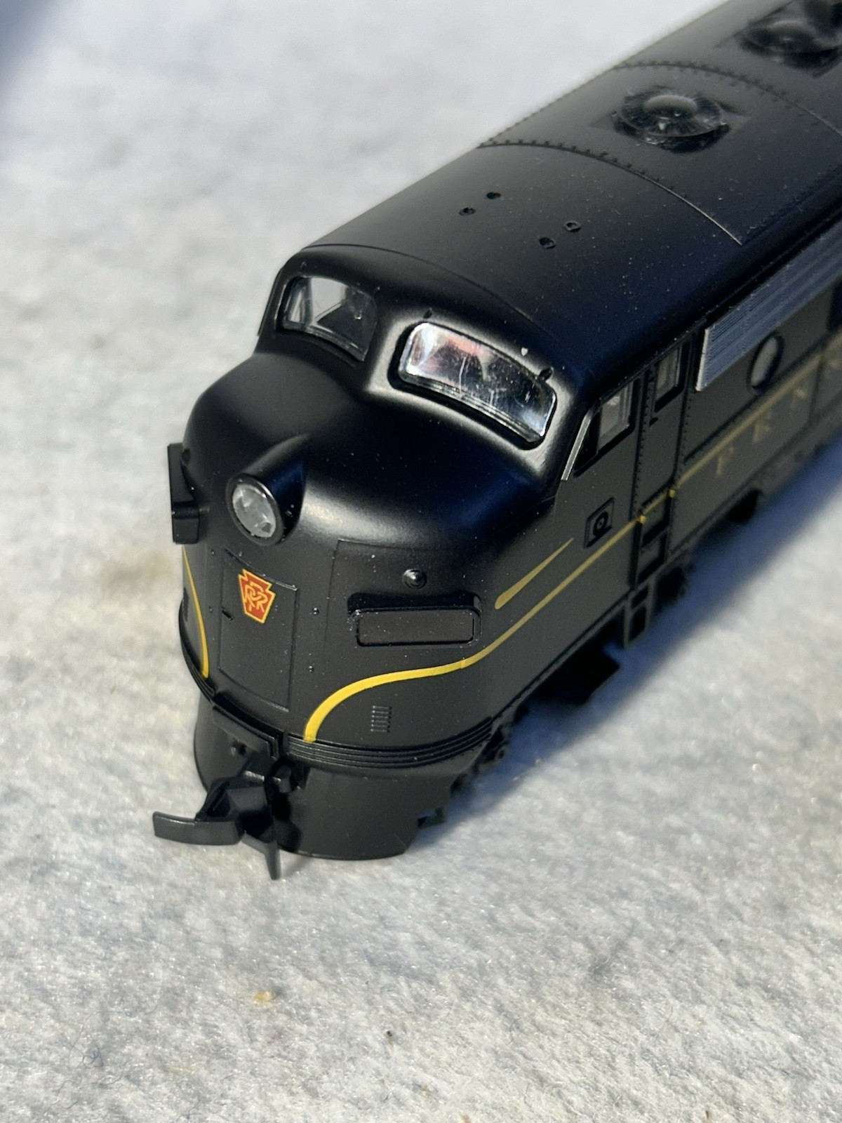 Stout Stewart/KATO F-7-A/B Phase I Late PENNSY Locos Both Powered