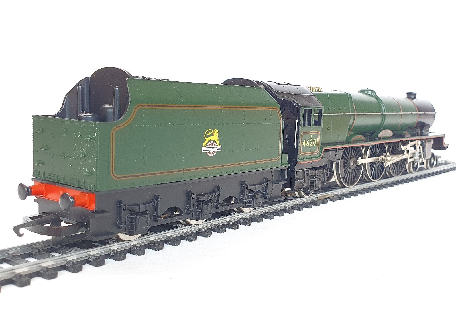 Hornby OO HO British Railways Class 8P “PRINCESS ELIZABETH” Steam Locomotive MIB