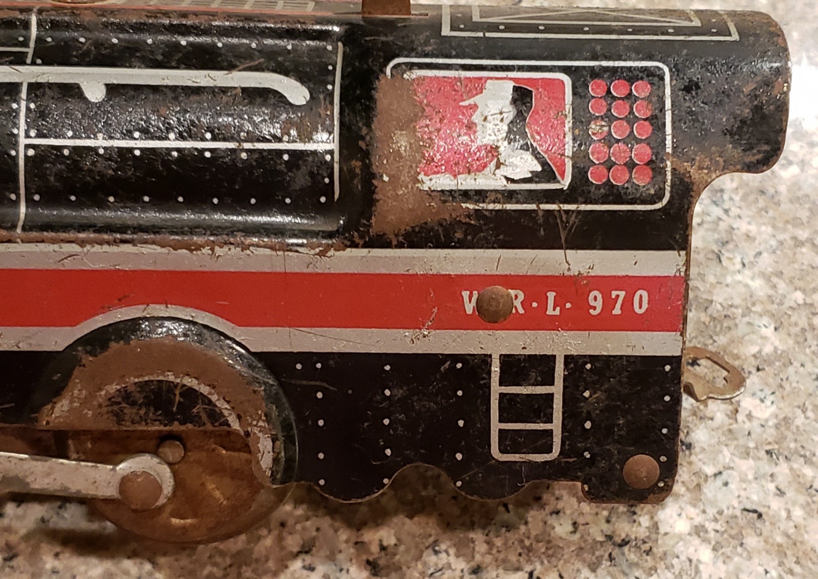 WYANDOTTE Tin WIND-UP Locomotive Train W R L 970 Engine with Key Non-Working