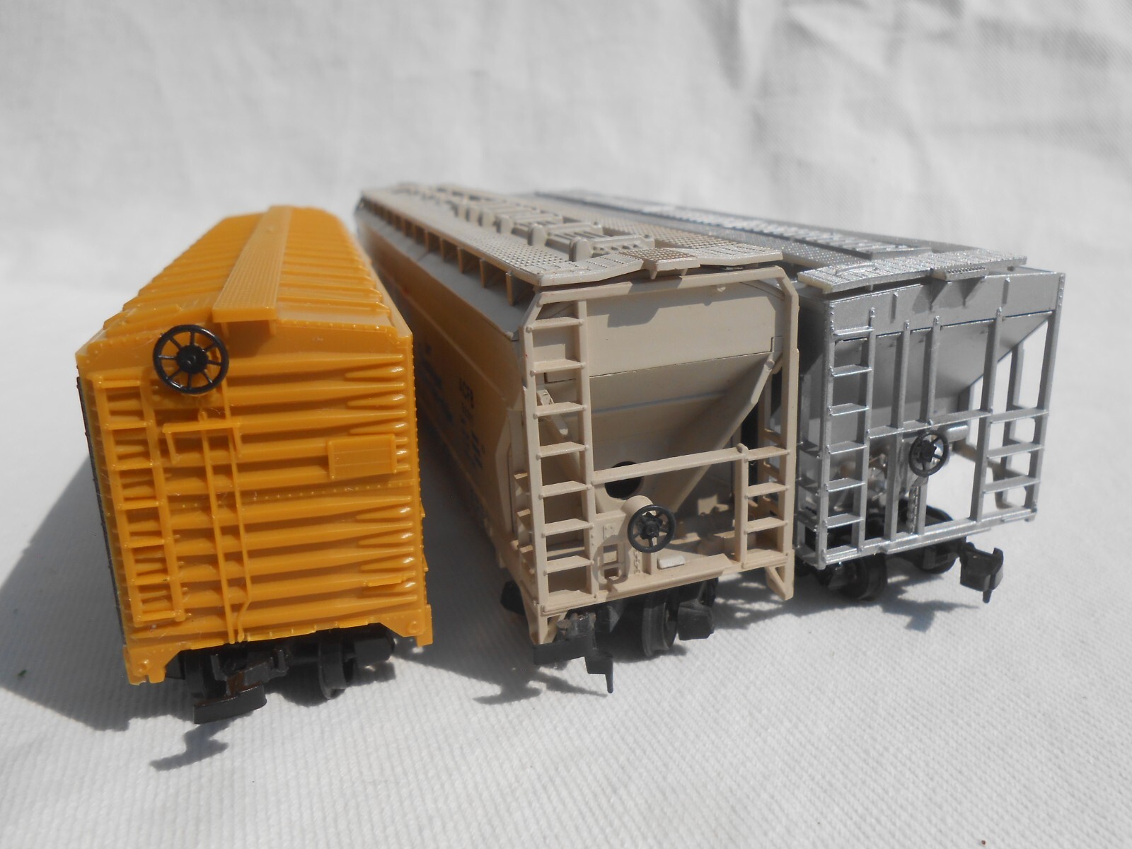 Tyco Life-Like HO Box Car Lot of 3 Kellogg’s Boraxo Clean Hands CP Rail