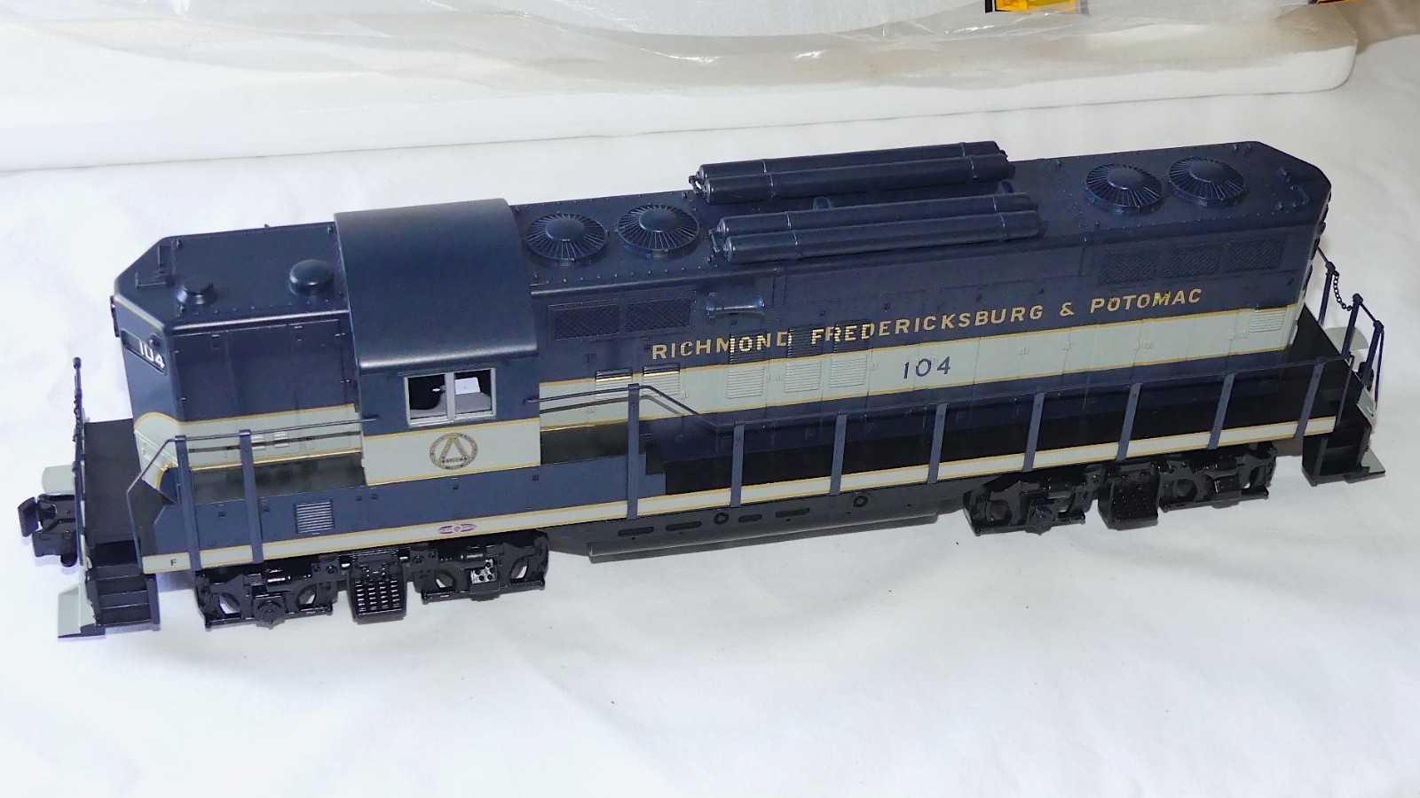MTH Rail King Richmond, Fredericksburg & Potomac, RF&P Non-Powered Dummy Engine