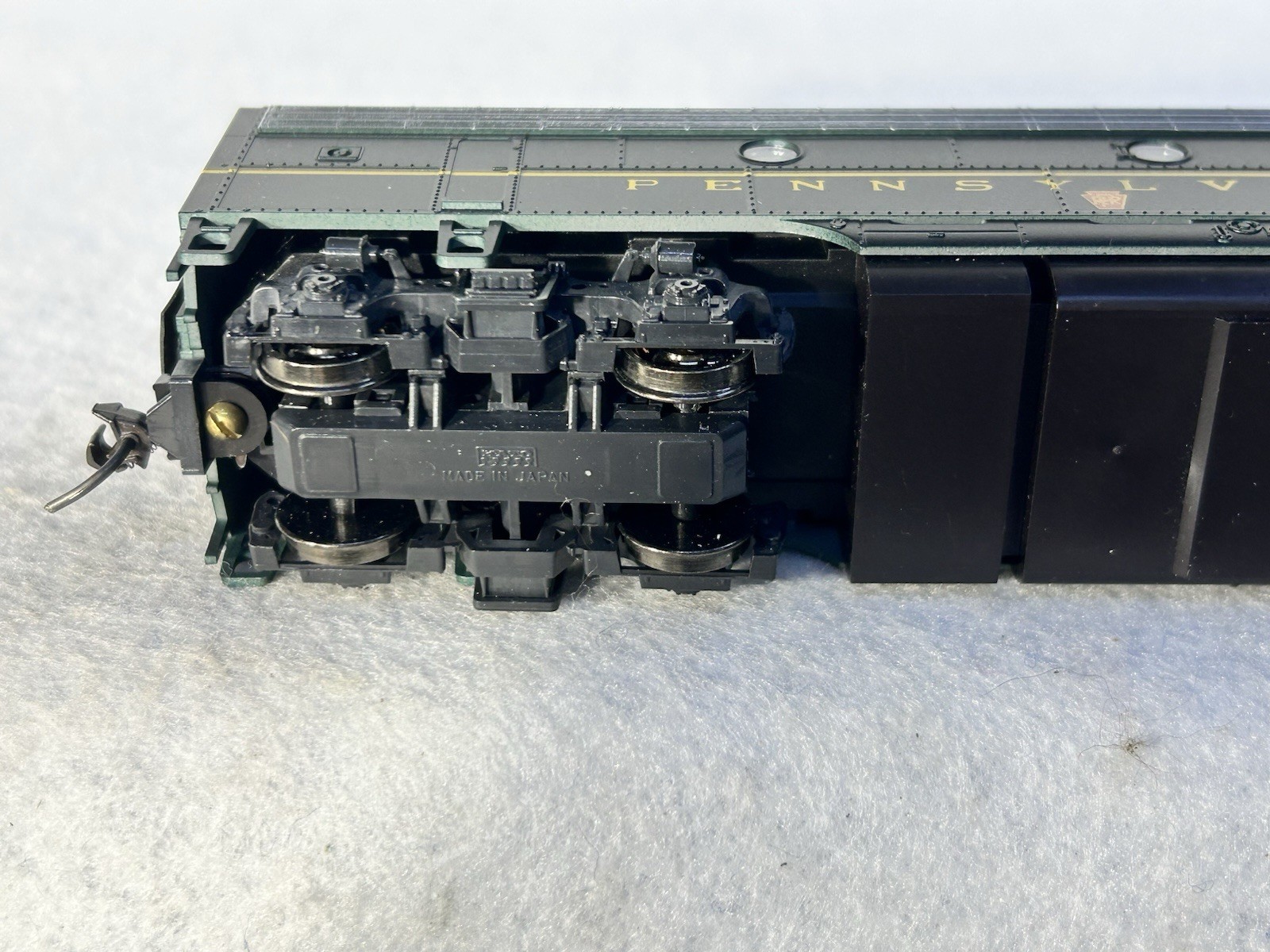 Stout Stewart/KATO F-7-A/B Phase I Late PENNSY Locos Both Powered