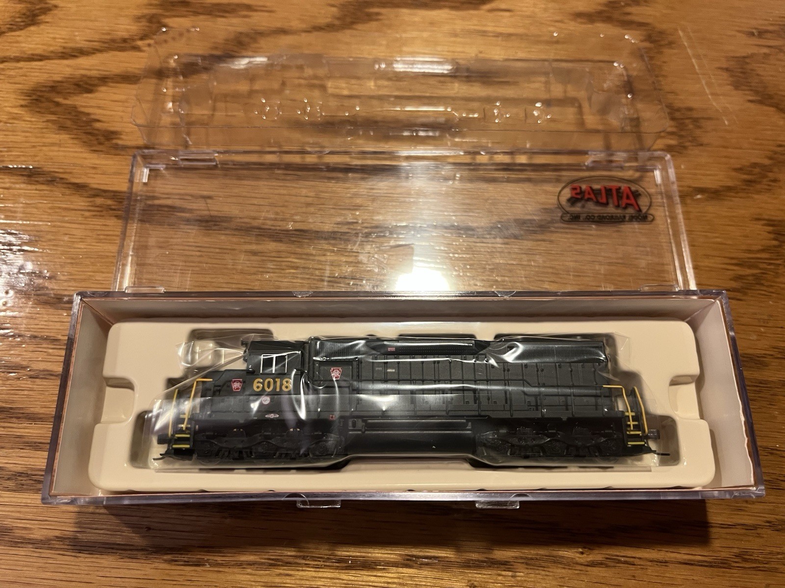Atlas N Scale SD-35 Diesel Engine Pennsylvania PRR #6018 #49421