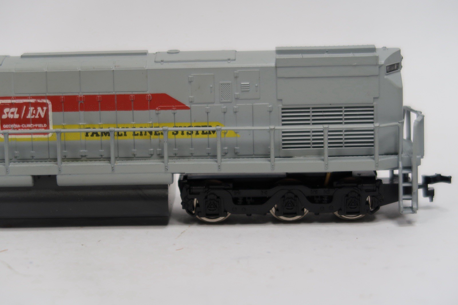 Model Power HO Twin Loco Set SCL/L&N #8689 Powered & Dummy EUC Tested A30