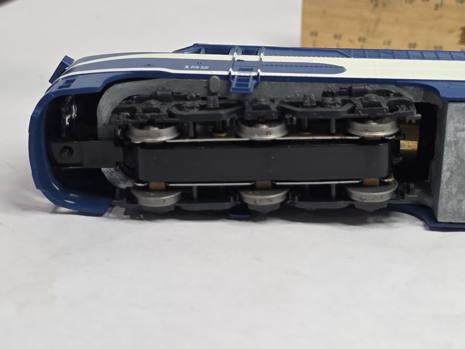 Athearn HO 3310 Nickel Plate Road 182 PA-1 Diesel Loco Clean Needs Motor Mounts