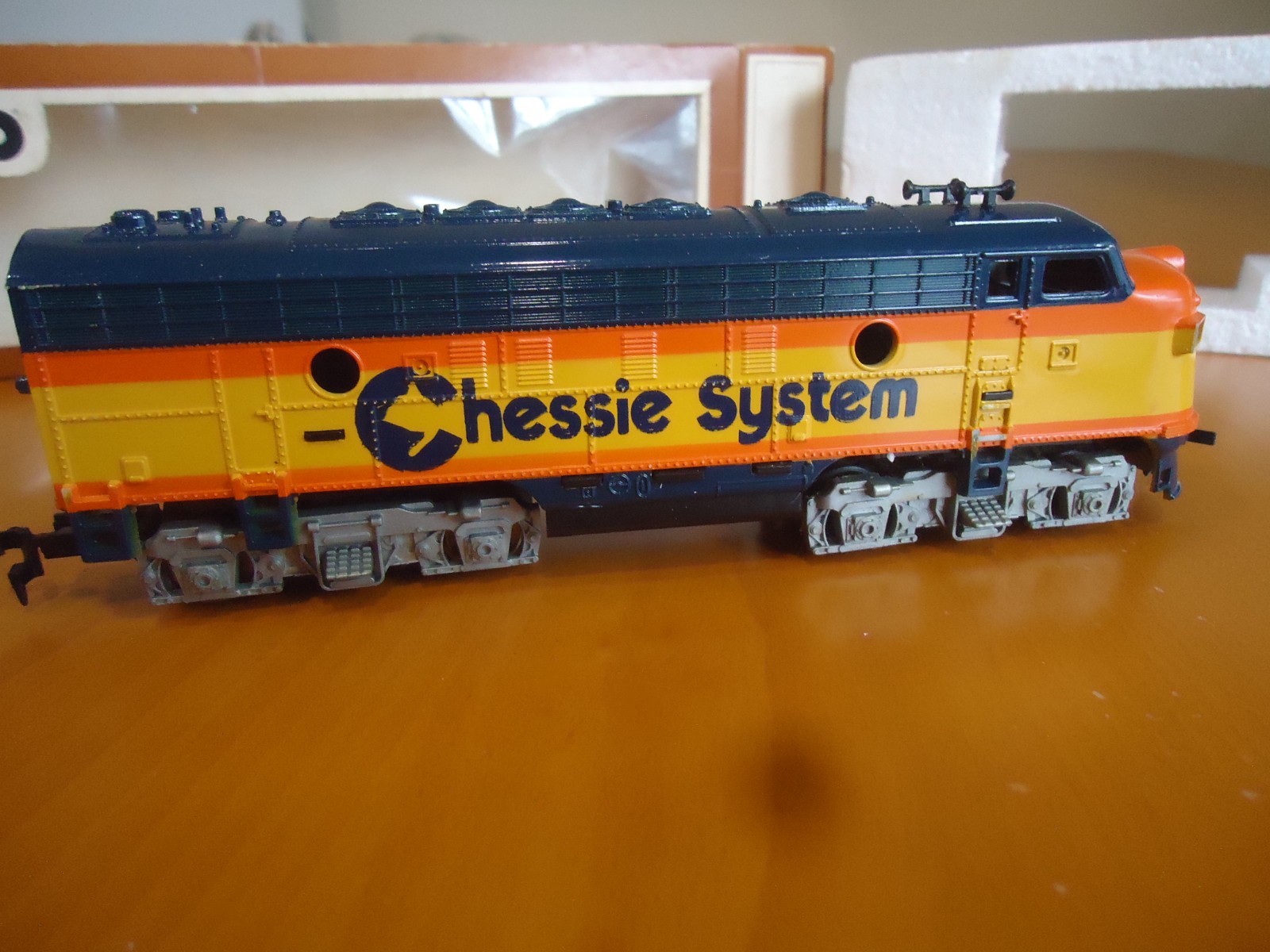 Tyco HO Scale B&O Chessie System Diesel Locomotive 4015