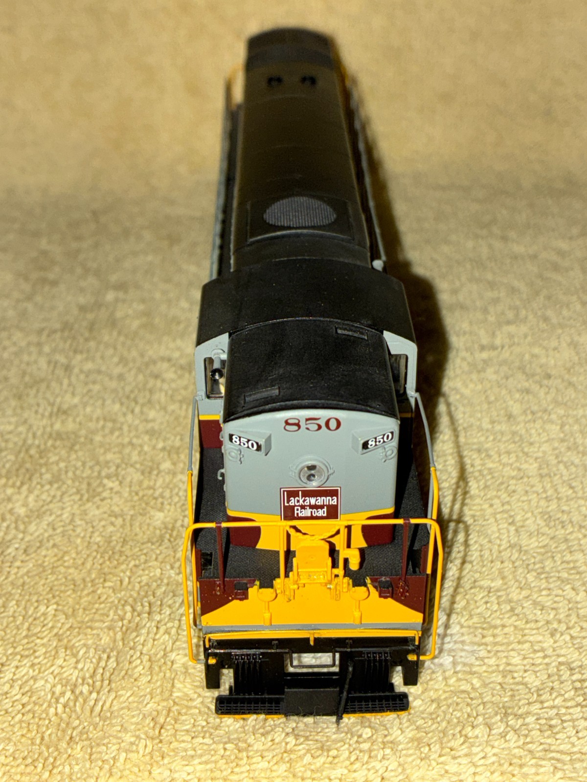 DL&W Lackawanna Trainmaster Shell ONLY Atlas HO Scale NEW