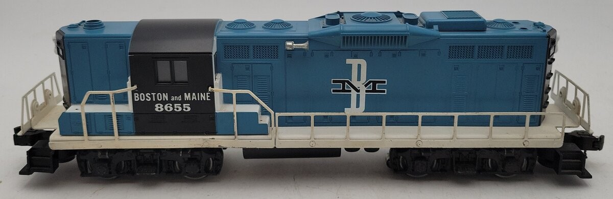 Lionel 6-8655 O Gauge Boston & Maine GP-9 Non-Powered Dummy Diesel Locomotive