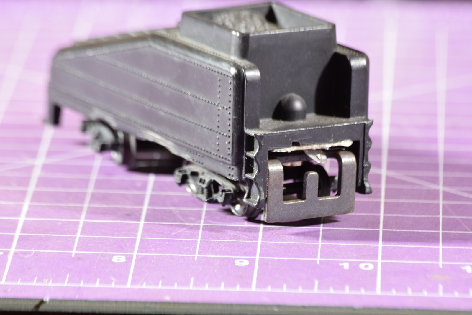 Coal Tender undecorated 2.8 HO Gauge train car, brass screws hold trucks