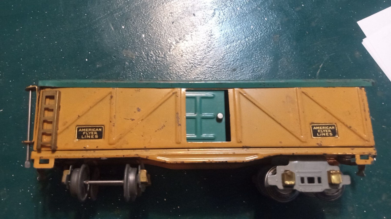 RARER 1939 TIN TYPE American Flyer Q COUPLERS BoxCar #3208 O Gauge