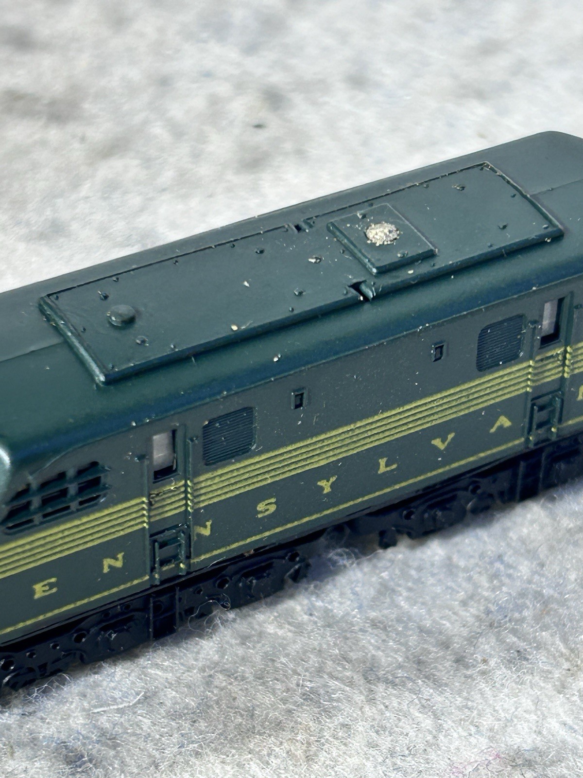 Classic Arnold Pennsylvania RR GG-1 Electric Locomotive N Gauge
